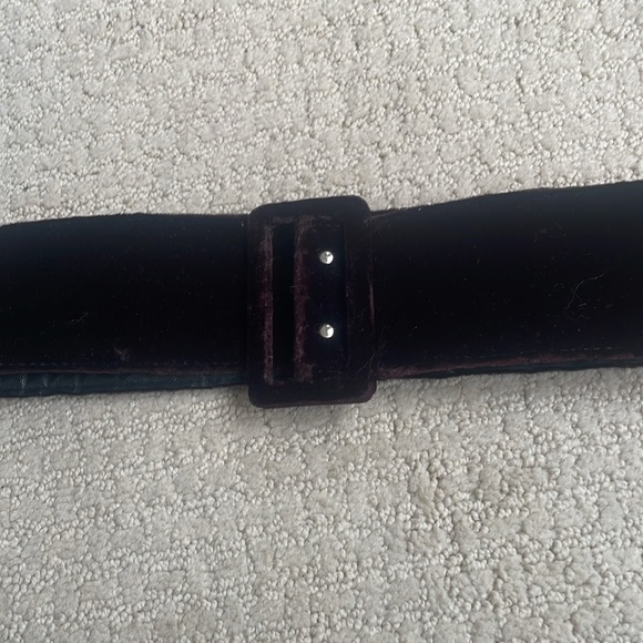 🔥 STUNNING VELVET BELT WITH RHINESTONES 🔥 - Picture 3 of 11